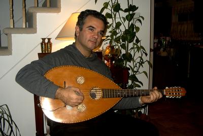 DJAMEL LAHLOU : De la plume au m�diator...