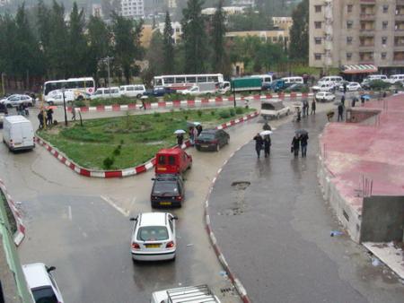 Tizi-Ouzou :Rond-point du 20 Avril 1980