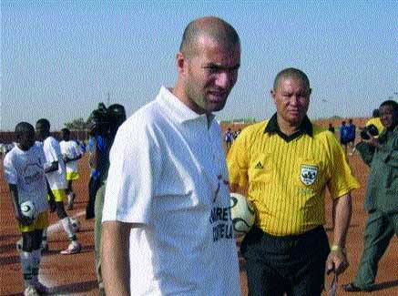 Zidane : Le Br�sil rappelle � Zidane sa Kabylie natale