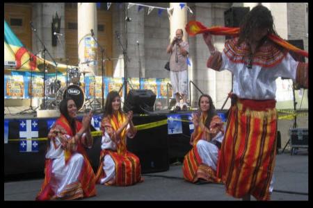 La troupe Tafsut � la f�te du Qu�bec (24 juin 2007)